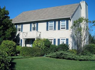 4920 S Radisson Ct, New Berlin, WI 53151