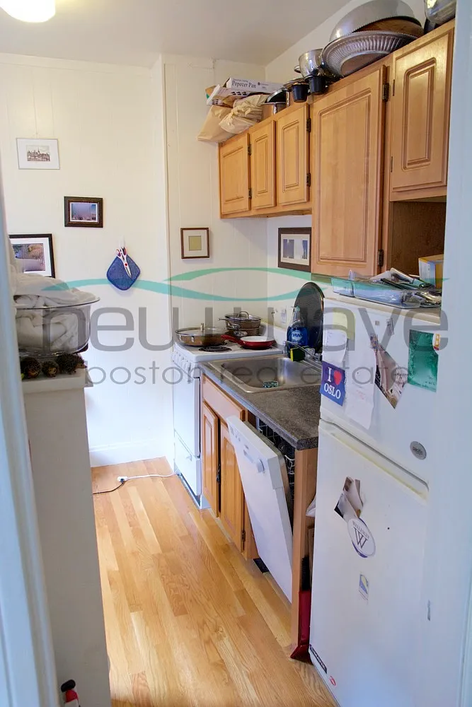 1 bed, 450 sqft, $2,400 — Photo 4