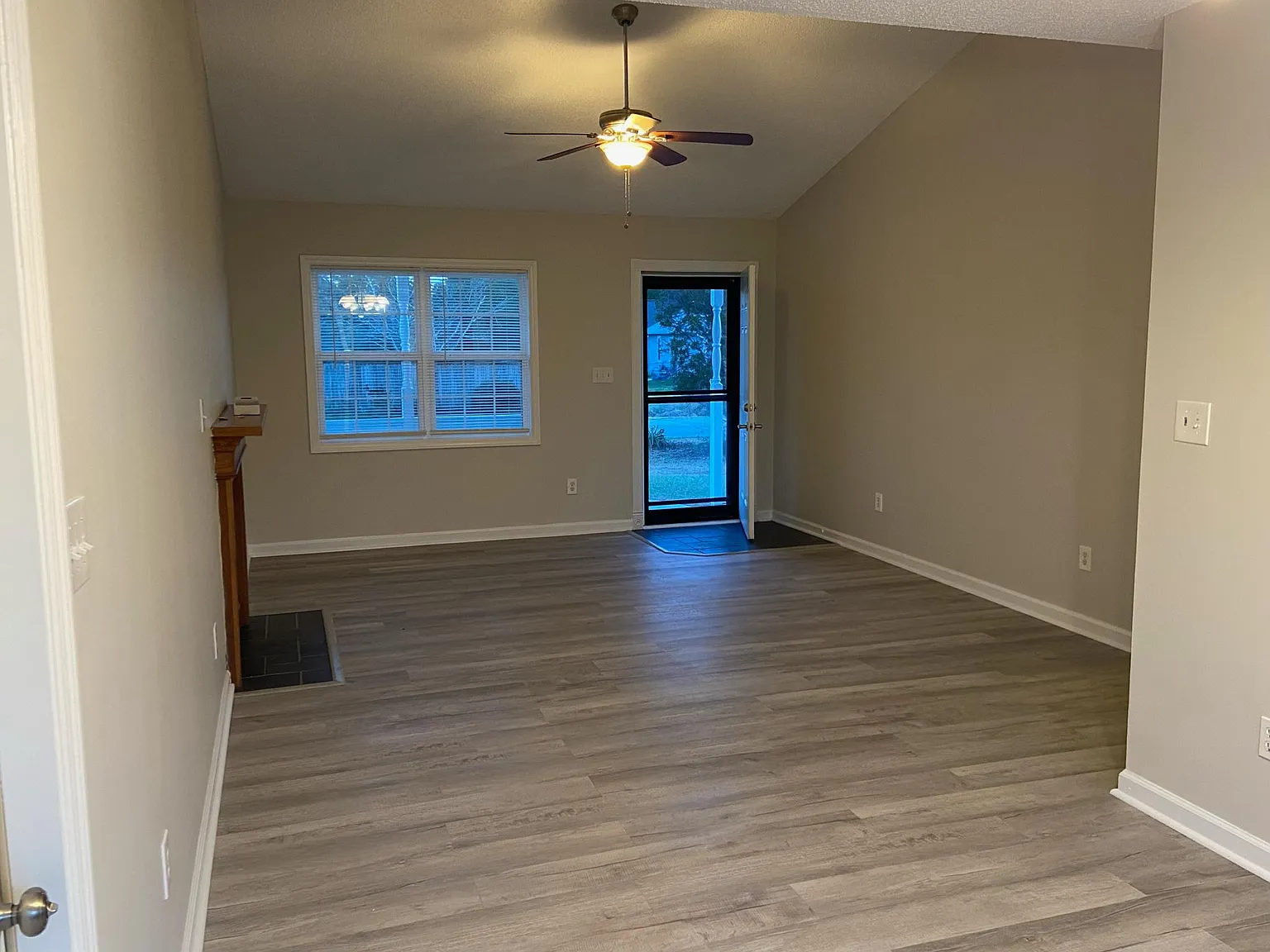 2 bed, 1.5 bath, 952 sqft, $1,400 — Photo 4