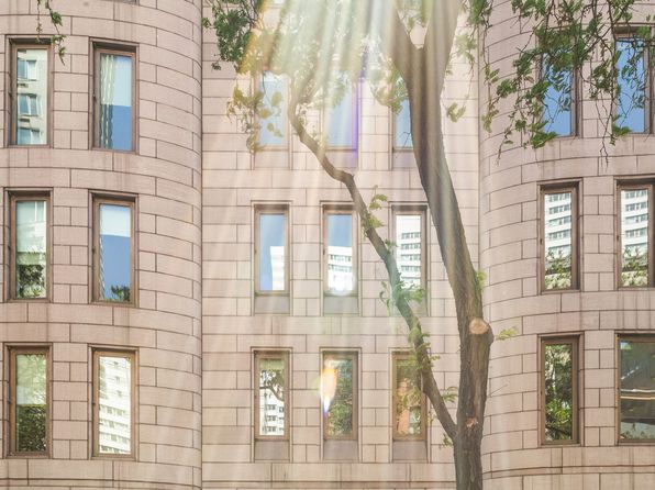 238 E 67th St #TOWNHOUSE