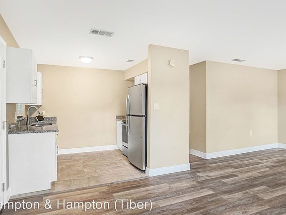 4th image of 4827 Elese St