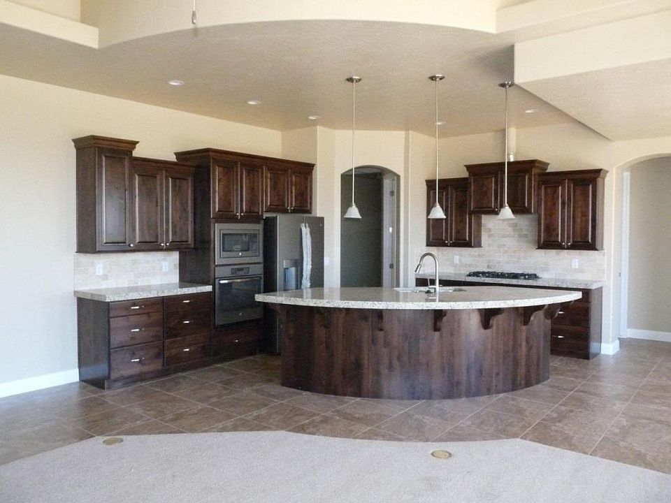 2nd image of 4885 N White Rocks Dr
