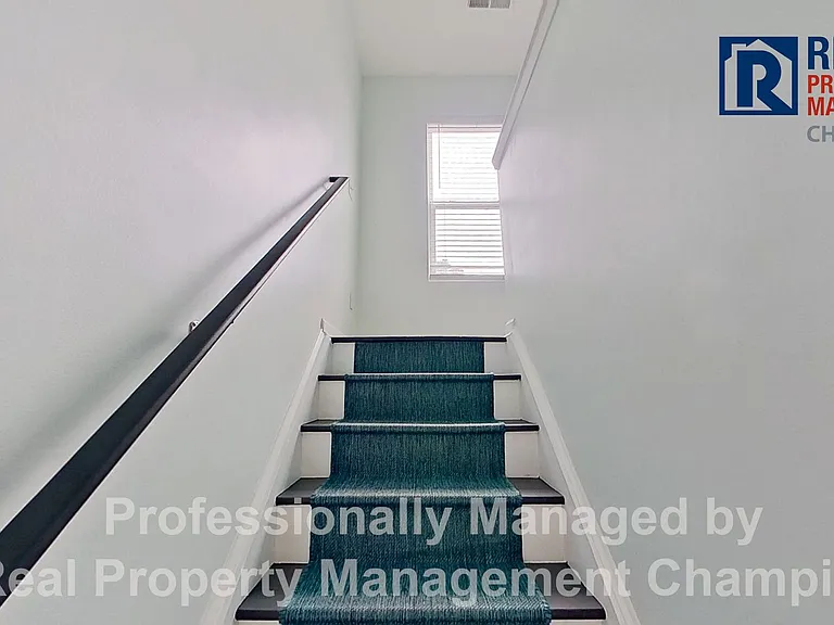 709 Elton Ave #1 — Photo 16