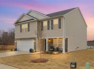 1702 Carter Daniel Dr, Graham, NC 27253