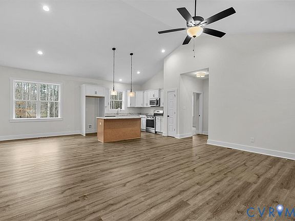 4th image of 431 Raleigh Ave