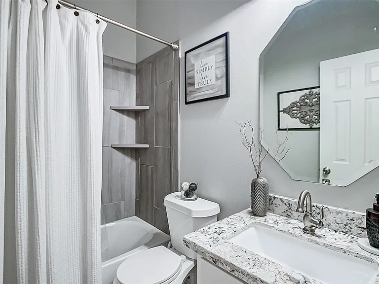 18207 Red Eagle Ct — Photo 24