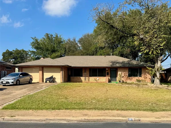 710 Greenland Way, Grand Prairie, TX 75050