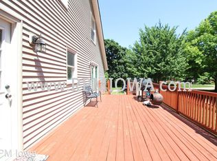 3948 43rd St, Des Moines, IA 50310