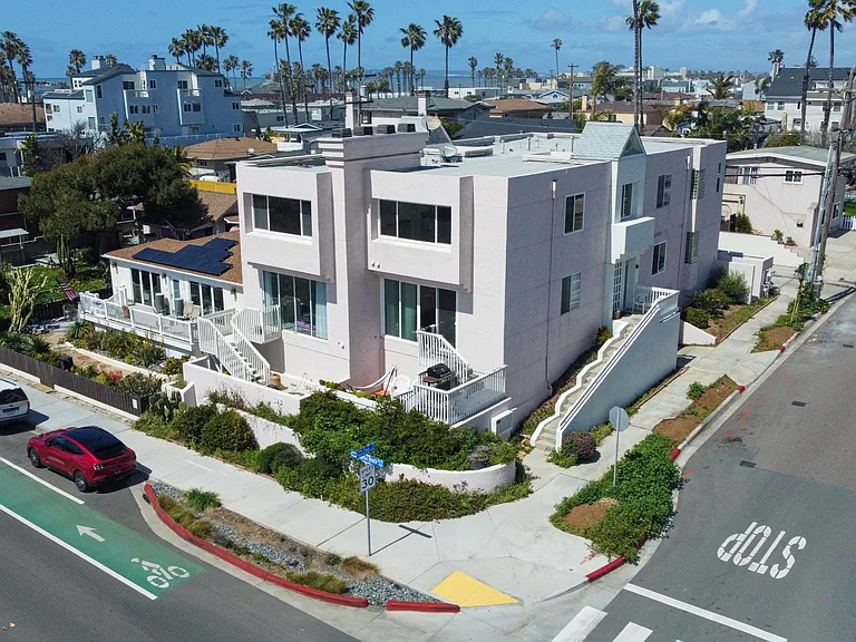 192 Imperial Beach Blvd — Photo 3