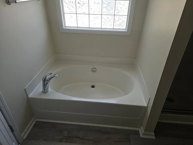 5900 Wynmore Rd — Photo 12
