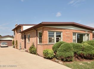 10312 S 51st Ct, Oak Lawn, IL 60453