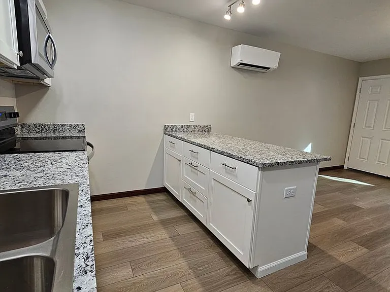601 Villa Dr #2 — Photo 6