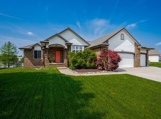 15613 E Woodcreek St, Wichita, KS 67230