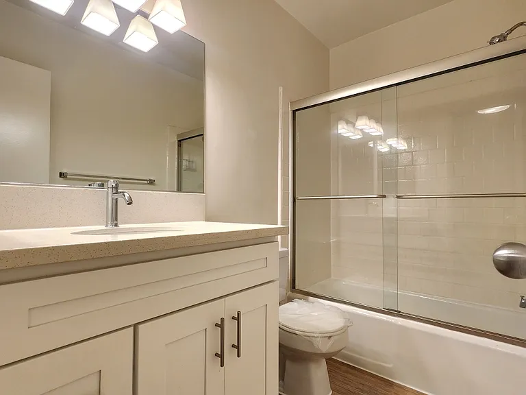 12415 Pacific Ave #7 — Photo 10