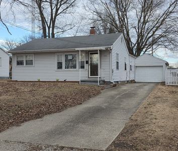 610 Cherry St, Pana, IL, 62557