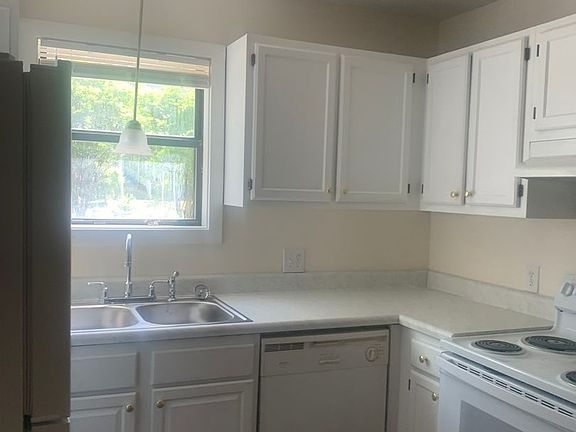 3rd image of 7301 Leesville Rd