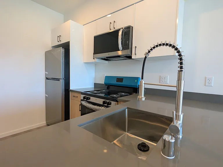 Valhalla Apartments — Photo 2