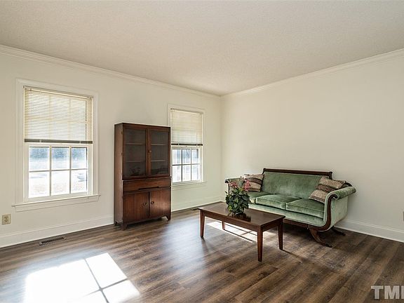3rd image of 206 W Wilson St
