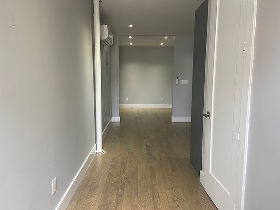 5th image of 233 E 111th St #14A