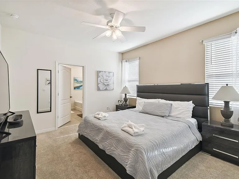 7704 Oakmoss Loop — Photo 58