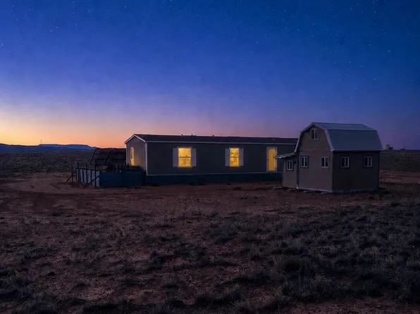 52 Zorro Rd, Laguna, NM 87026