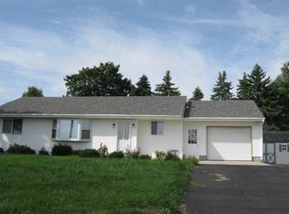 2360 Stewart Rd, Pavilion, NY 14525