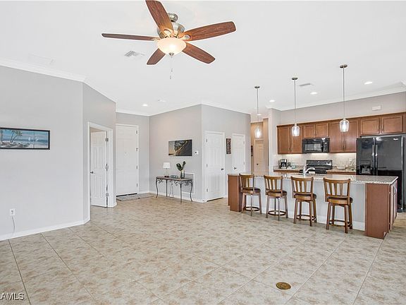 5th image of 10331 Whispering Palms Dr