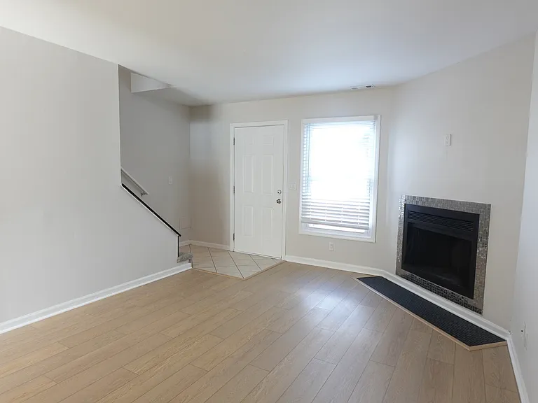 1726 Marywood Ave #1726 — Photo 6