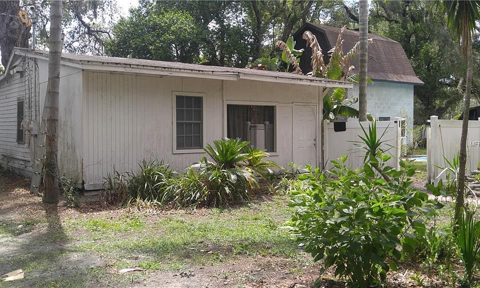 2nd image of 8315 N Rome Ave