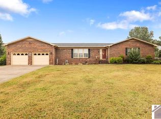 281 Lakeview Dr, Mayfield, KY 42066