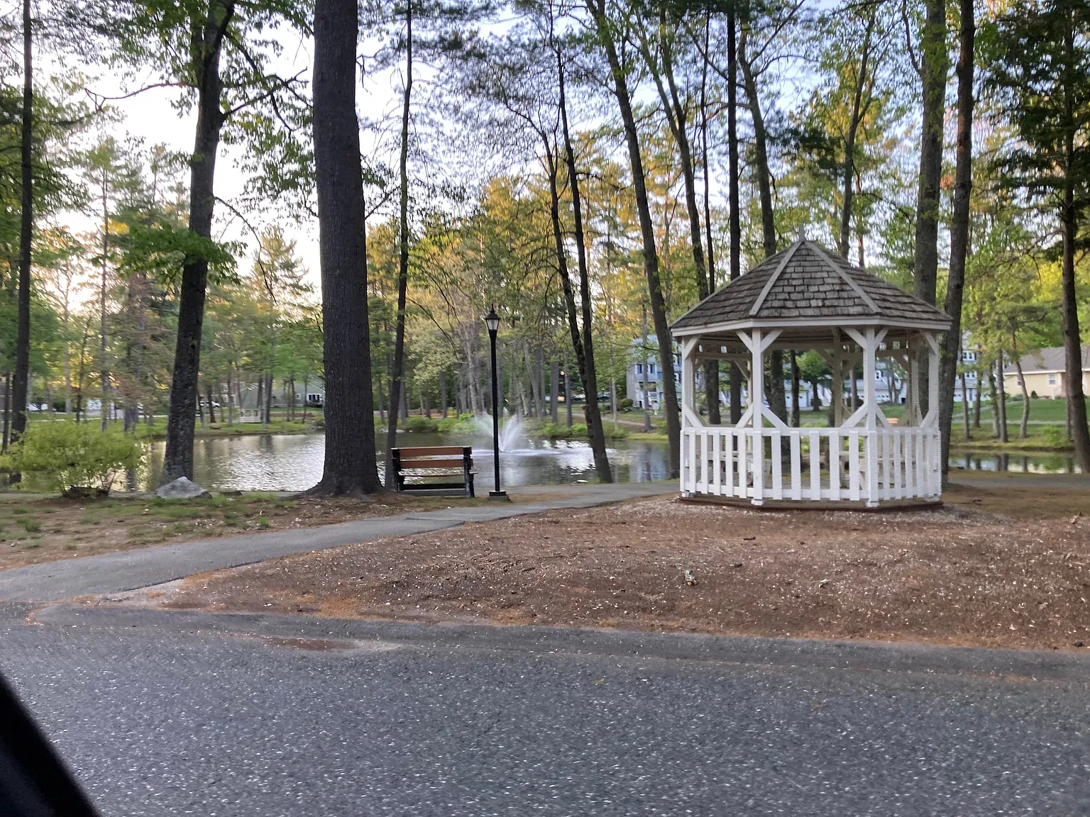 193 Heritage Dr — Photo 2