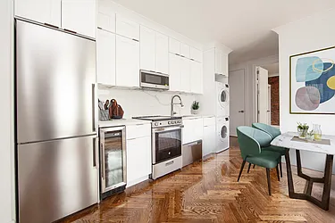 Rented by R New York