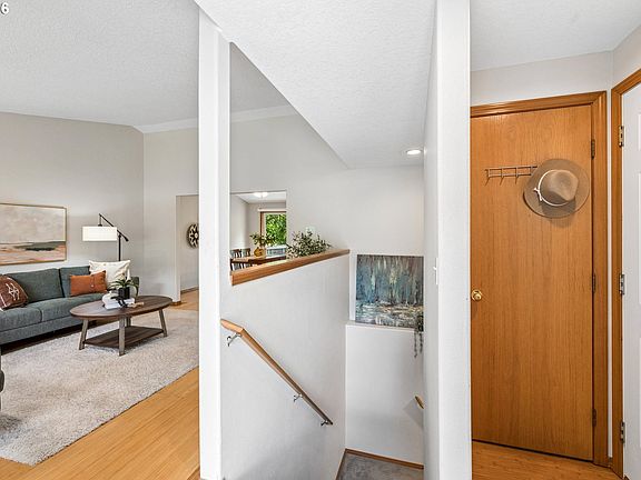 3rd image of 4816 SE Rex Dr