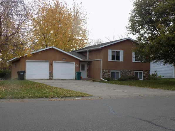 305 23rd St SE, Willmar, MN 56201