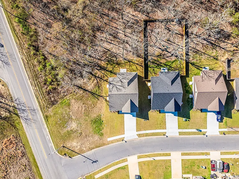 1275 Acuff Ln — Photo 25