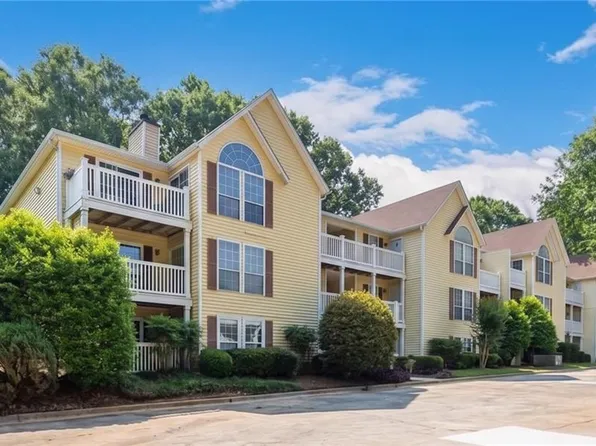 565 Cobblestone Trl, Avondale Estates, GA 30002