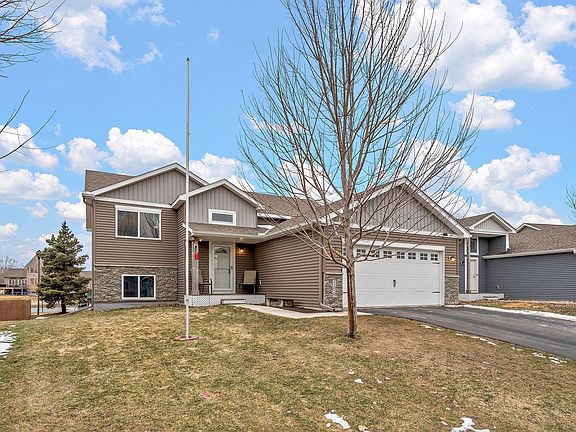 2nd image of 1107 Village St SE