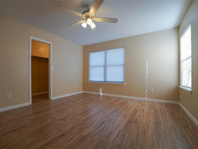 5520 Alomar Cv — Photo 12