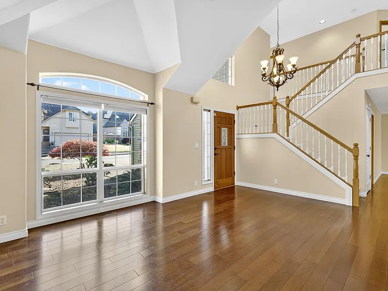 5391 NW Lianna Way — Photo 4