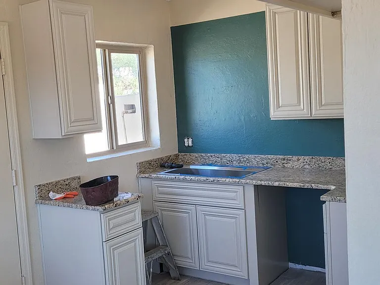 1032 N Catalina Ave — Photo 2