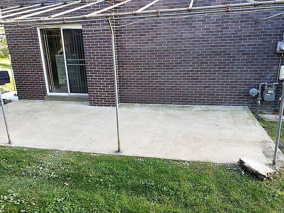 side porch with awning
