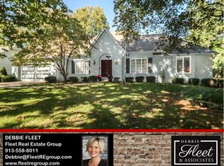 3204 W 84th Pl, Leawood, KS 66206