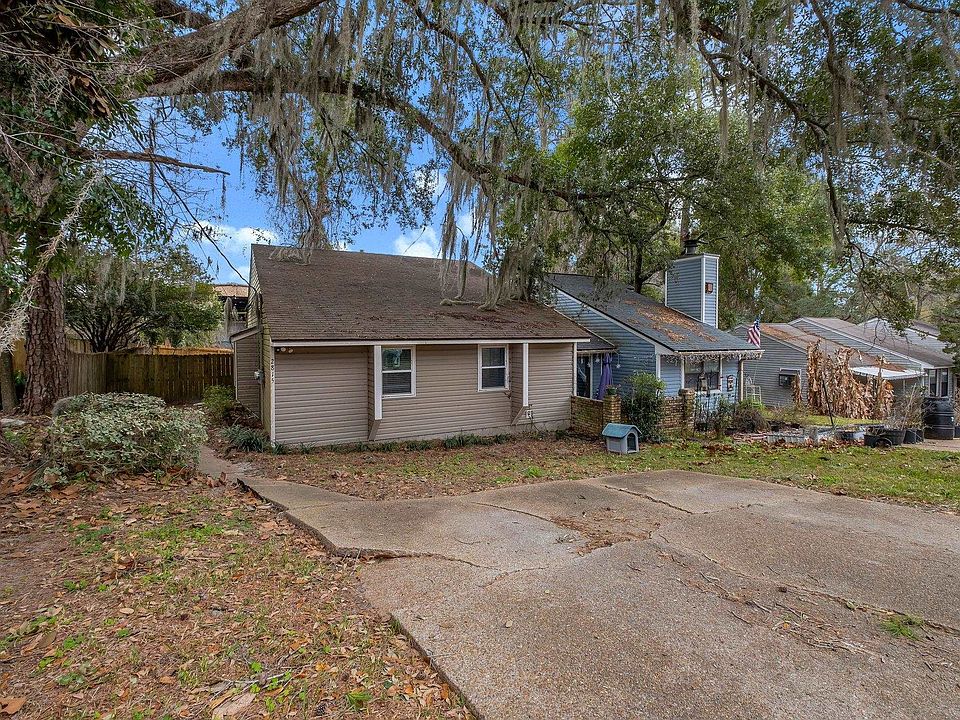 1st image of 2815 Misty Garden Cir
