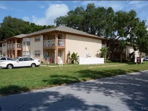 5551 Executive Dr, New Port Richey, FL 34652