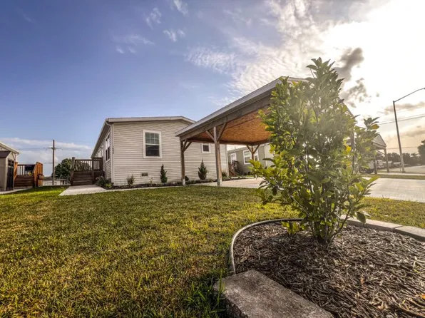 1090 E Park St #P1090, Gardner, KS 66030