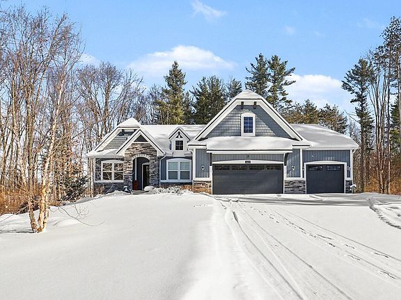 3rd image of 8609 Bentham Ct NE