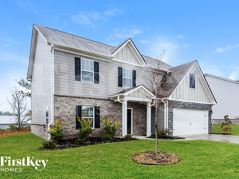 124 Innis Brook Cir — Photo 1