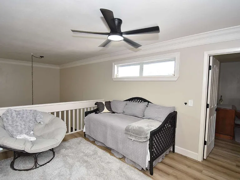 1 Bedford Dr — Photo 29