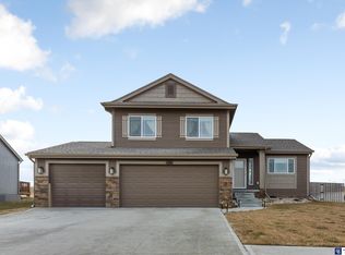 13504 S 55th St, Papillion, NE 68133