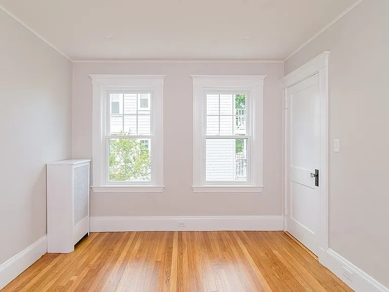 32 Newport St #1 — Photo 11